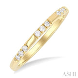 1/8 ctw Sectioned Round Cut Diamond Fashion Band in 14K Yellow Gold